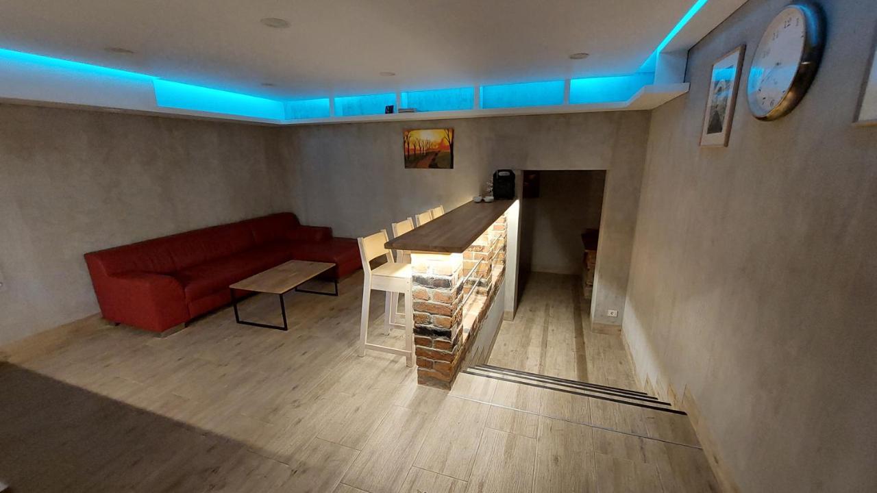 Fun And Chill Patalpu Ir Pirties Nuoma Appartement Vilnius Buitenkant foto